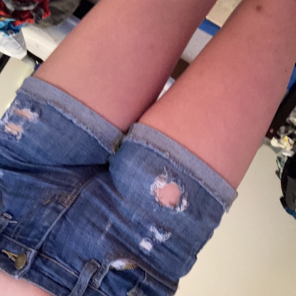 Blue Jean shorts - Picture 3 of 6